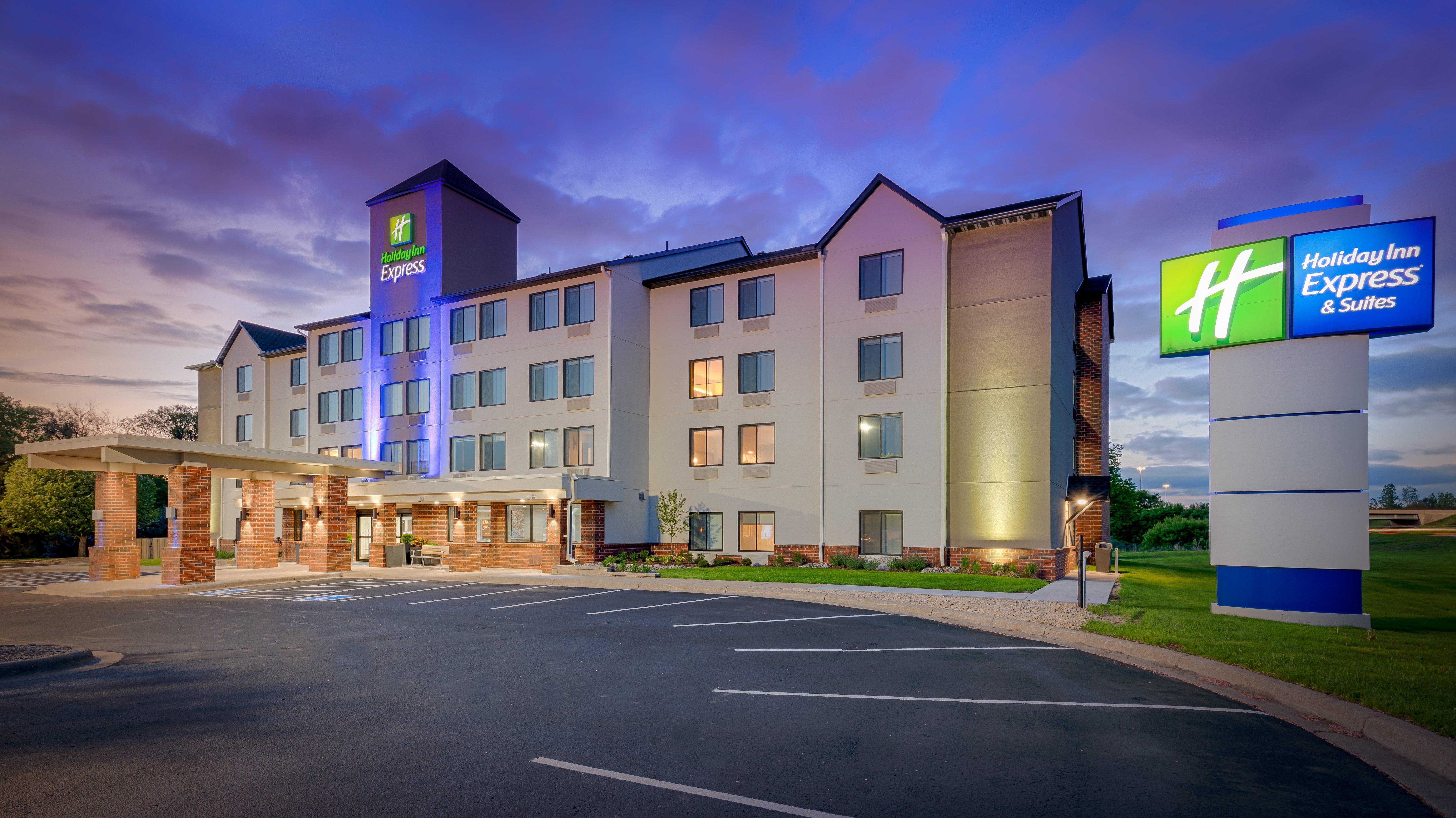 Holiday Inn Express Hotel & Suites Coon Rapids - Blaine Area By Ihg מראה חיצוני תמונה